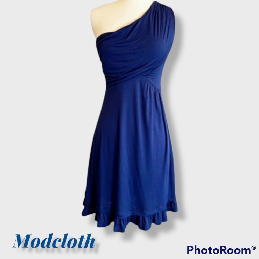 Navy blue one shoulder dress